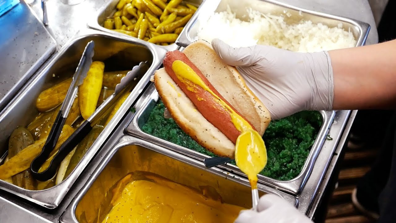 American Food - BEST HOT DOG, BURGER and MILK SHAKE in Chicago!
