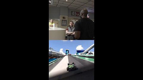 Jidion goes bowling
