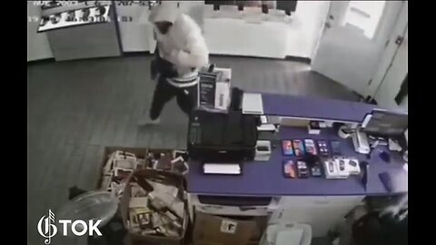 THIEF GOT RUDE SURPRISE AWAKENING🚨🏪💥🥷TRYING TO ROB STORE🏪🥷💫