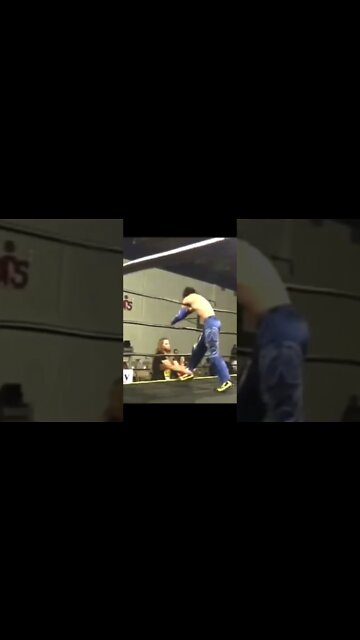 VICIOUS CLOTHESLINE DELIVERED TO OPPONENT