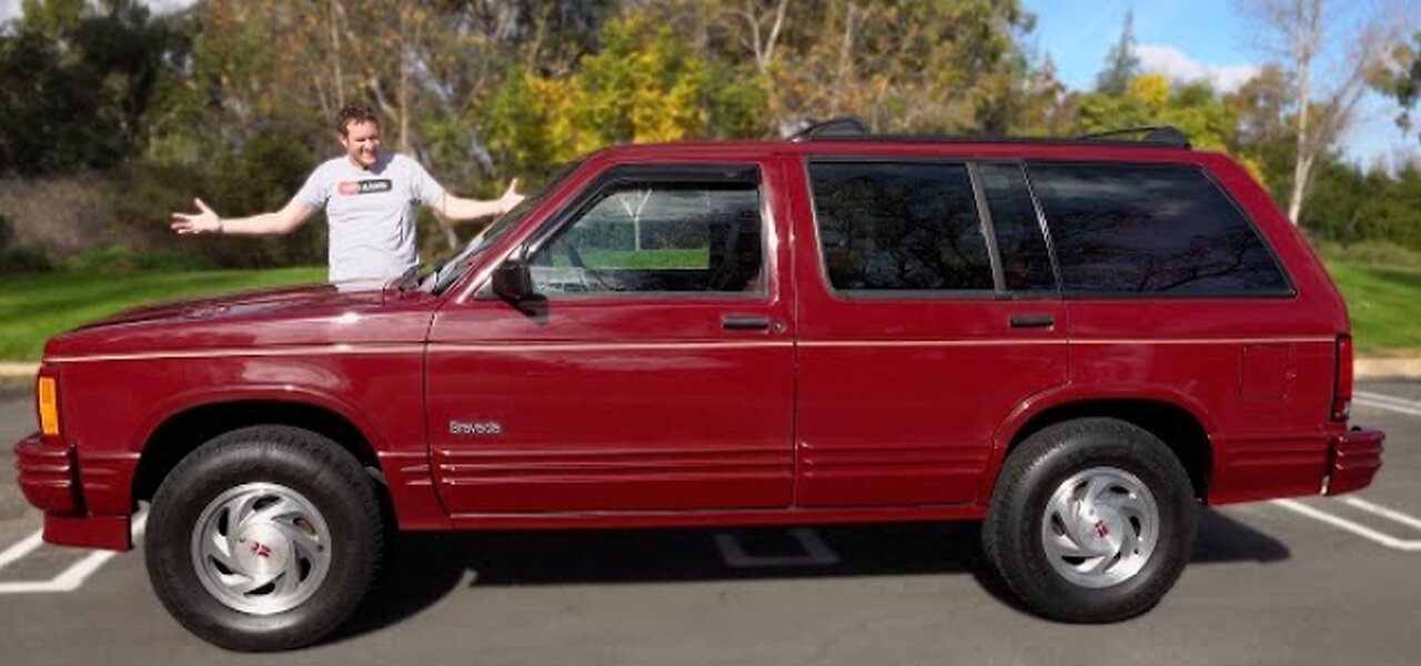 The 1991 Oldsmobile Bravada Is the Old-School Luxury SUV