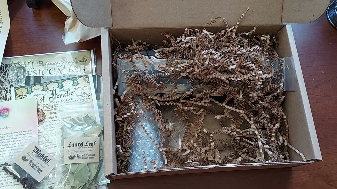 Unboxing My Witches Moon June 2022 Box