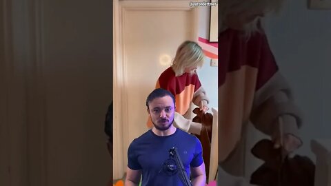 mulher encontra fortuna no seu próprio guarda roupas 🤣🤣