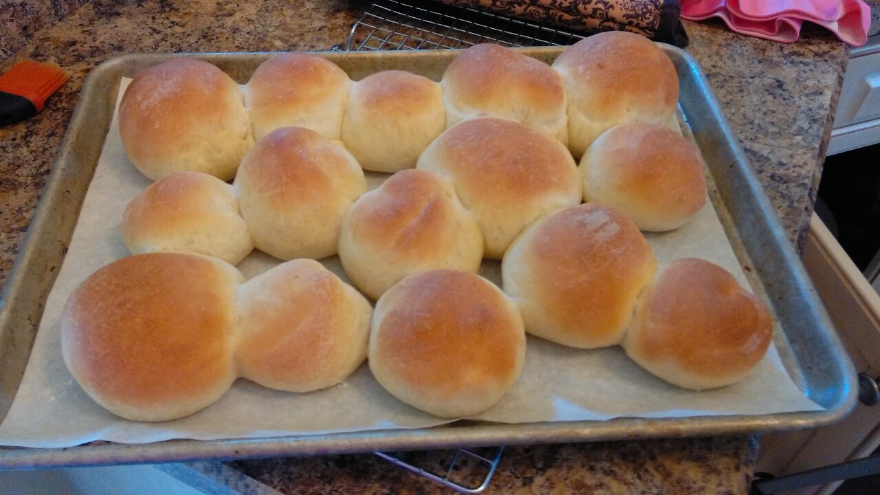 Super Easy, Soft Bread Machine Dinner Rolls!