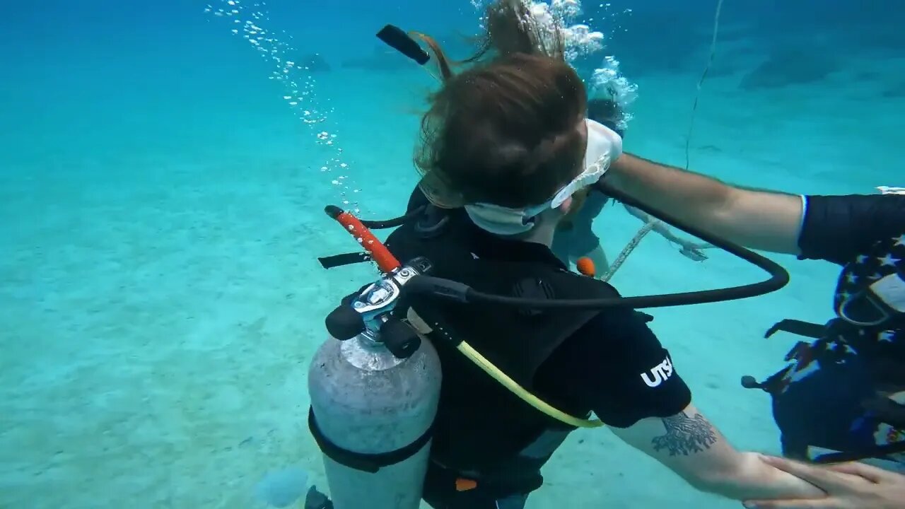 Juan & Matt Working SCUBA Skills