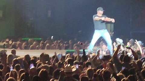 Luke Bryan - That's My Kind of Night 10-13-2023 Green Bay