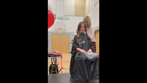 Deux élèves de l'école Vision Beauce relèvent le Défi coupe couettes Leucan