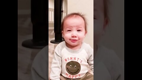 Funny Baby Videos eating fruits