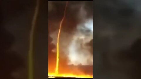 TORNADO DE FUEGO EN INGLATERRA