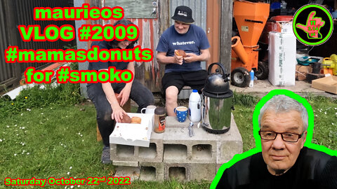 maurieos VLOG #2009 #mamasdonuts for #smoko