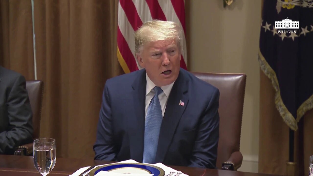 🔴👀🔴 President Trump Participates in a Luncheon