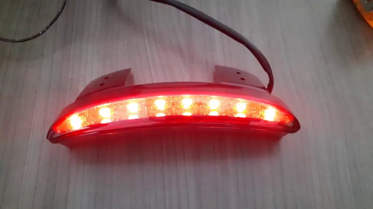 Lanterna LED Harley Davidson Roadster