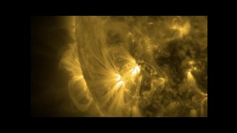 Big Sunspot Coming, Pre-Earthquake Signals | S0 News Apr.9.2023