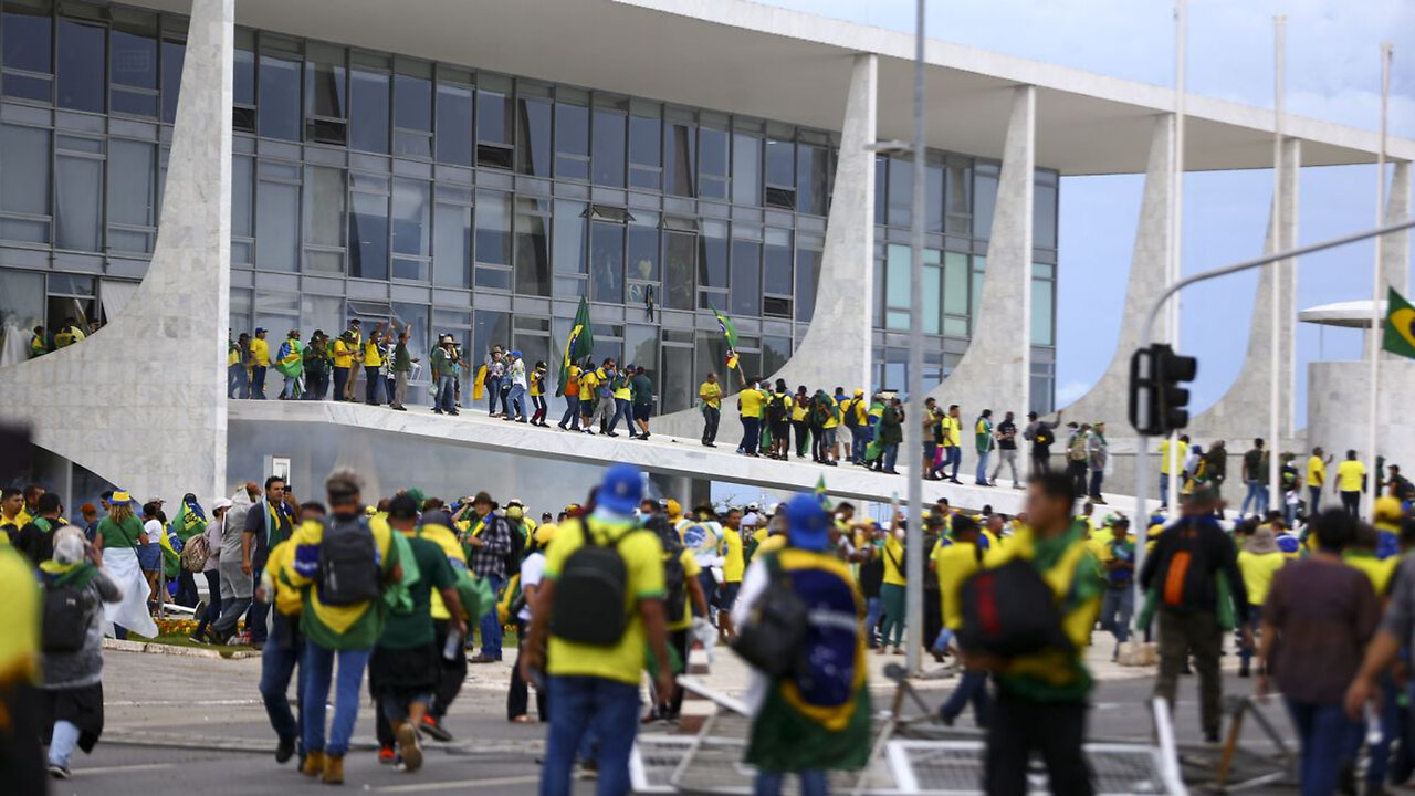 8 de Janeiro de 2023 / CPMI / CNN / GSI