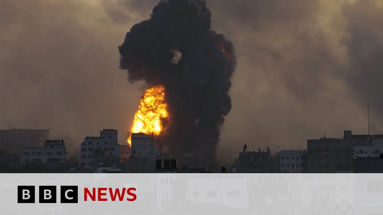 Israeli army says Gaza City completely encircled - BBC News