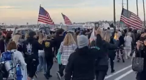 SAN DIEGO, CALIFORNIA RISING UP AGAINST MANDATES AND TAKING OVER THE STREETS