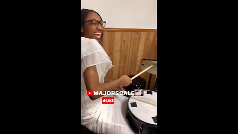 Play it Mya 🔥🥁🔥 female drummer