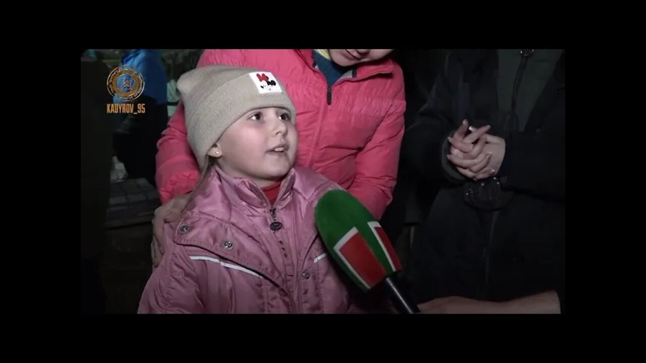 Chechen Fighters Helping The People Of Lugansk To Safety