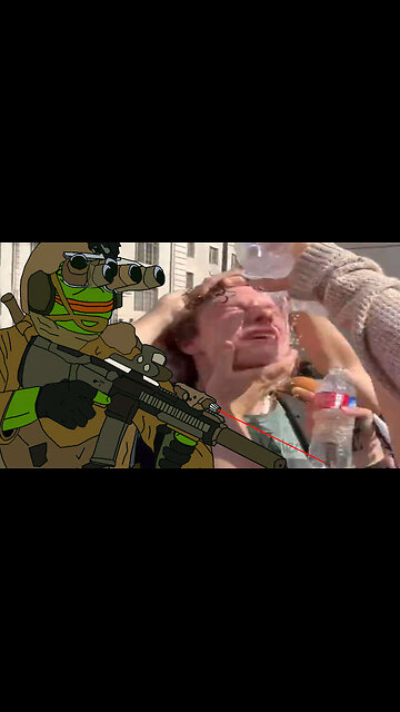 University Protestors Get Pepper Sprayed Trying to "De-Arrest" Comrades