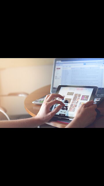 how many field in E-commerce? #amazon #business #ecommerce #education