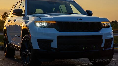 👉AT NIGHT: 2023 Grand Cherokee L Laredo Altitude 4x4 -- Interior & Exterior Lights + Night Drive