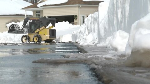 7 News report leads to snow being cleared from streets of Parker Commons in Hamburg