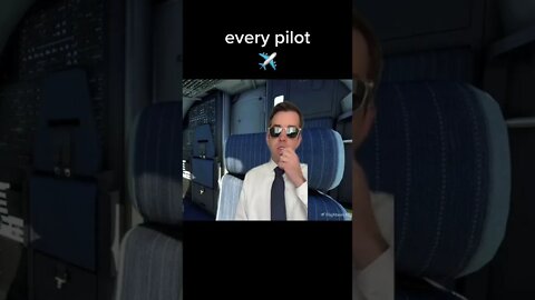 TODO PILOTO DE AVIAO FAZ ISSO CERTEZA ( MEME ) ( VIRAL ) #SHORTS