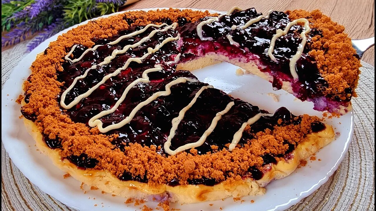 Take some blueberries and yogurt and make this incredibly delicious Cheesecake! Best dessert!