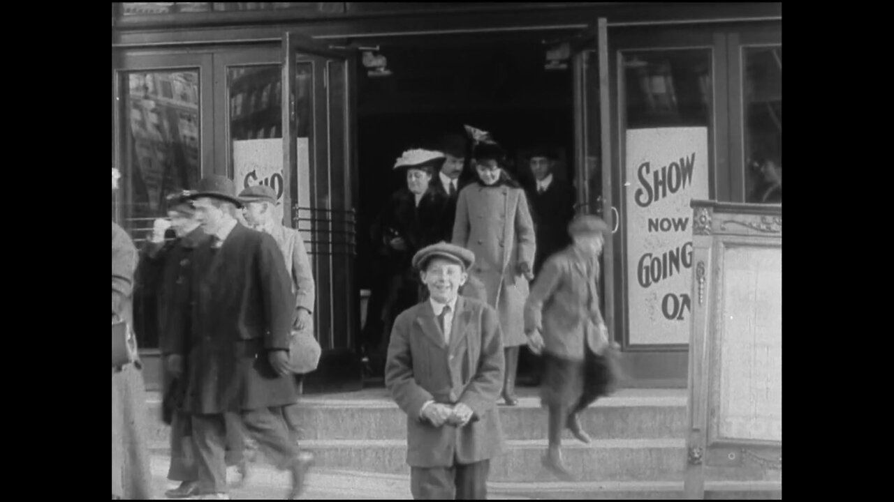 Claremont Theatre in New York City (1915 Original Black & White Film)