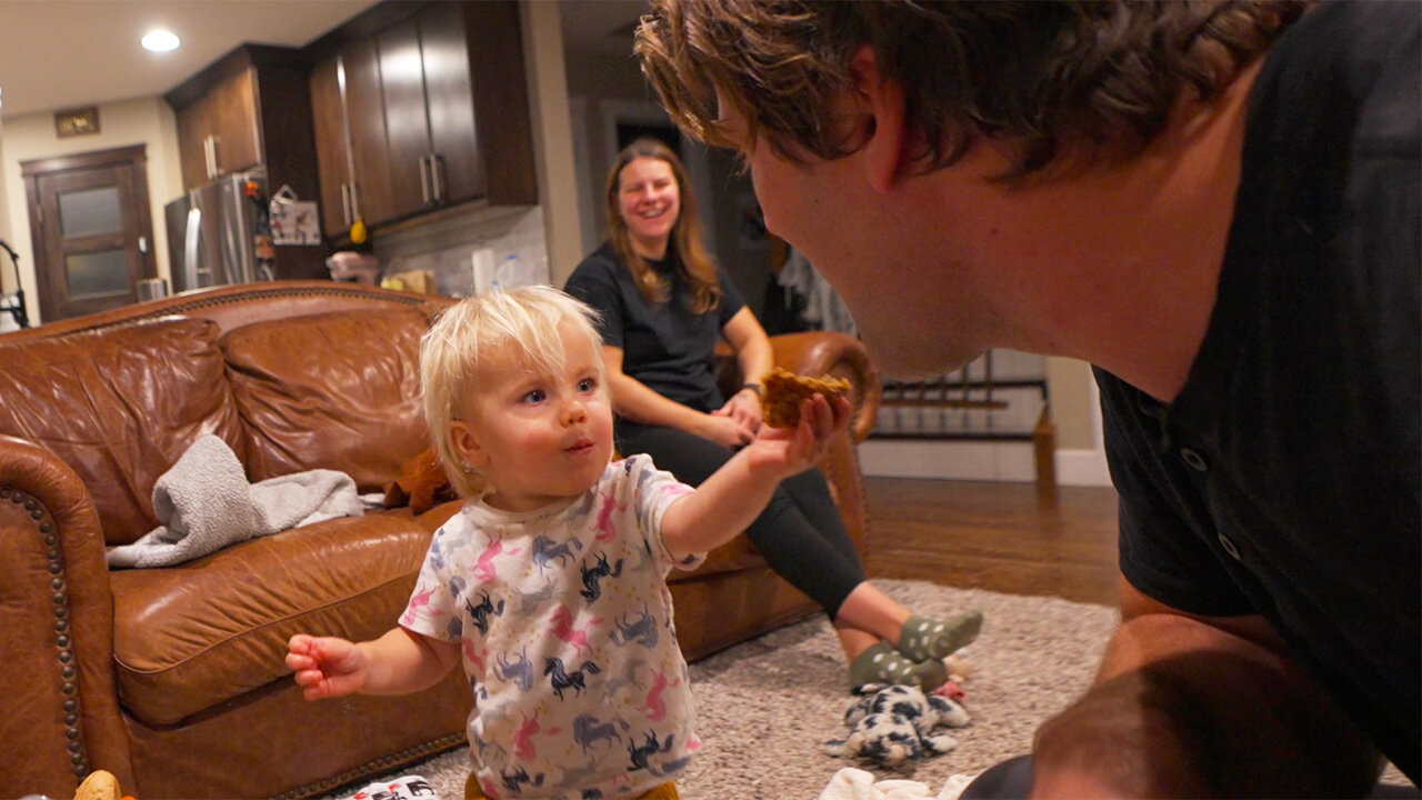 A non-productive indoor day with the kids. Daily Vlog #539