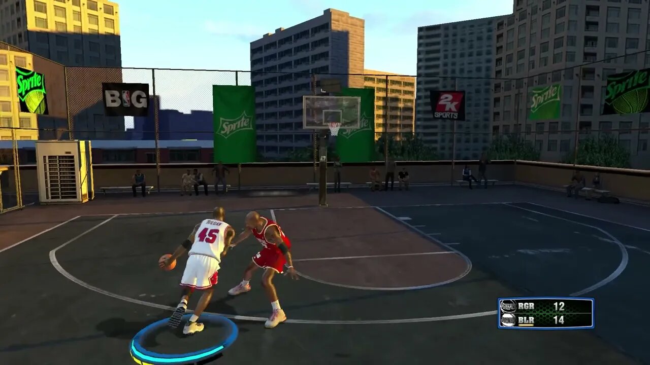 One on One: #45 Michael Jordan vs Clyde Drexler