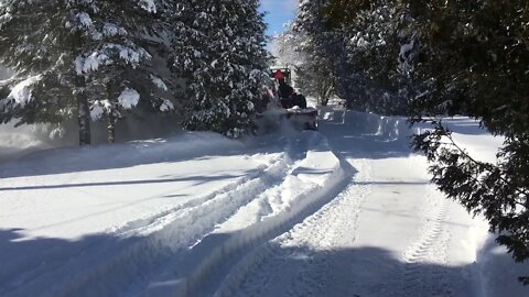 Snowblowing the driveway... Part 2 of 4 Feb 25, 2021