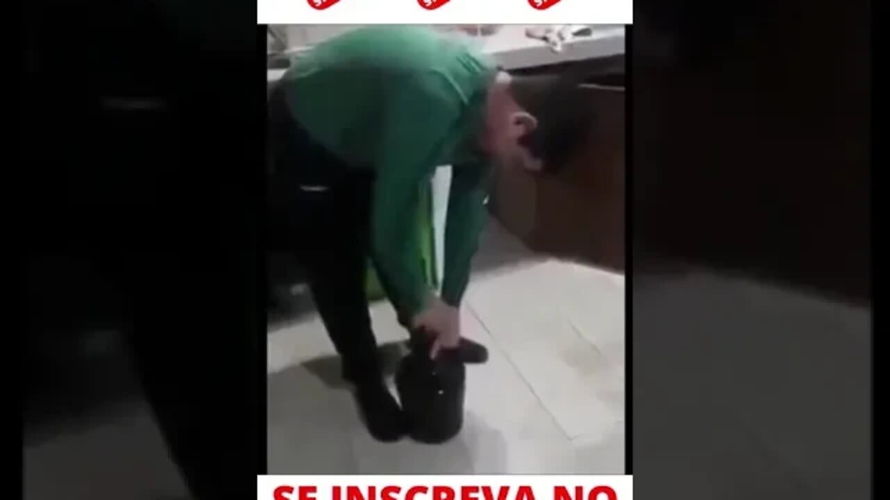 Pessoas fazendo merda 2 #shorts