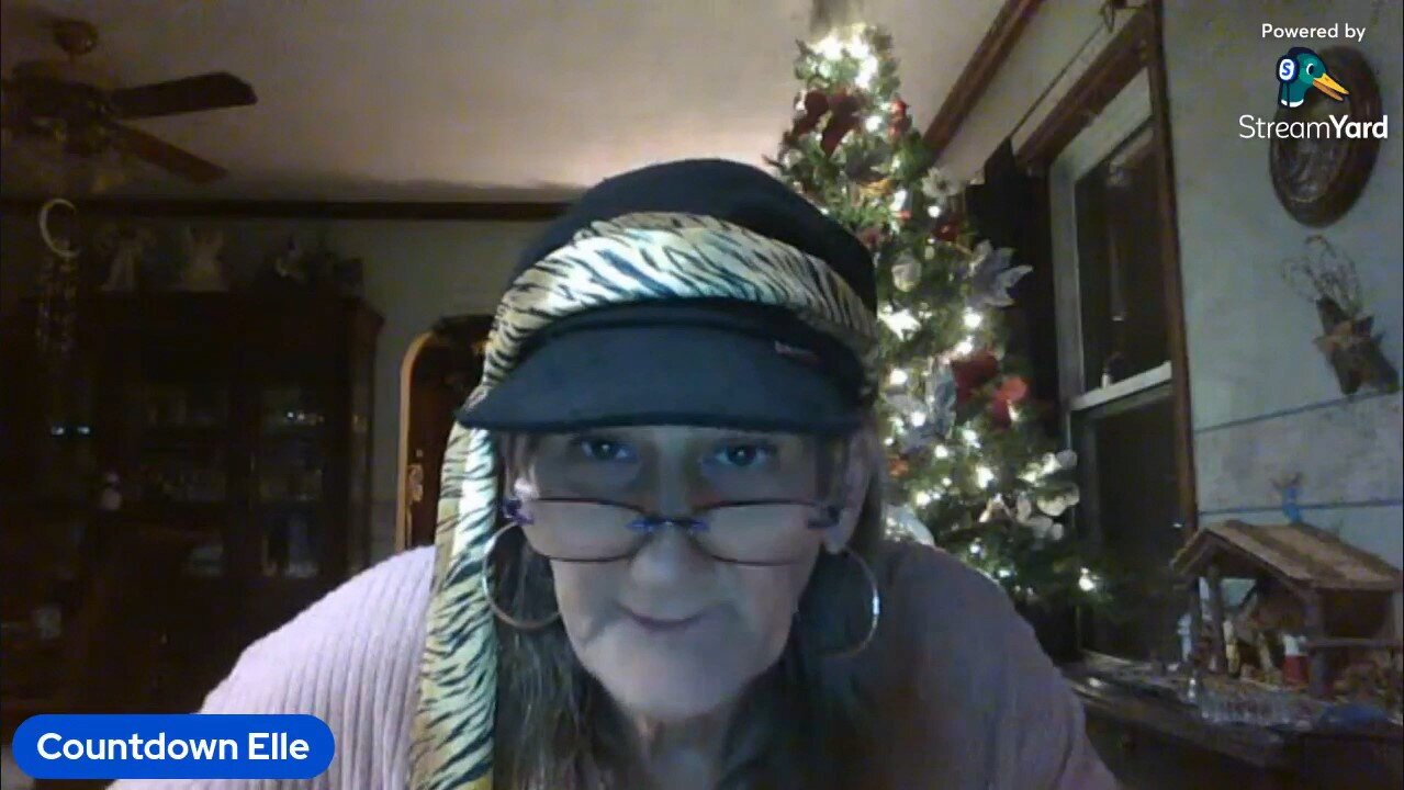 Live New Years with Elle