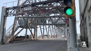 Michigan Avenue Bridge to close for 4 months, businesses frustrated by short notice