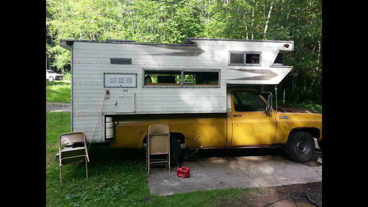 Kamp King Koach, The Camper