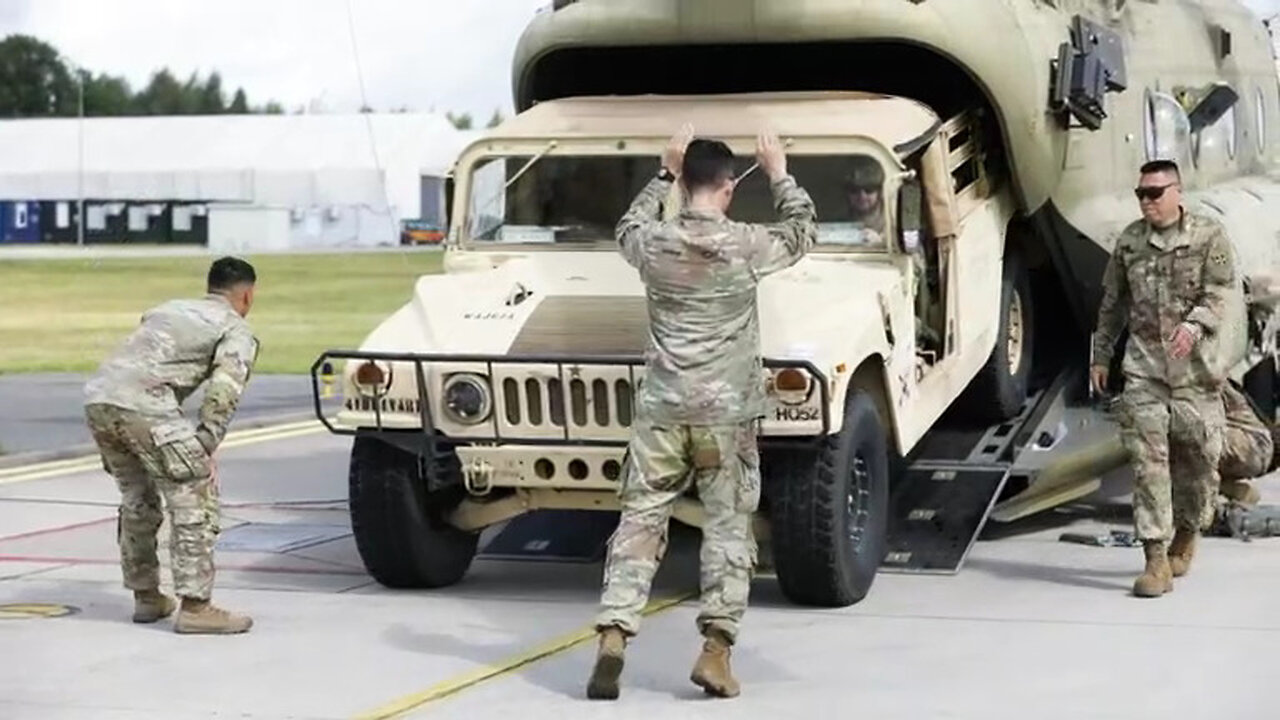 CH-47 Chinook cold load training in Latvia