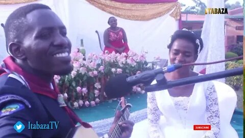 Amarira y'ibyishimo mu bukwe bwa Frank na Esther| Yamuririmbiye| Akarasisi karyoshe