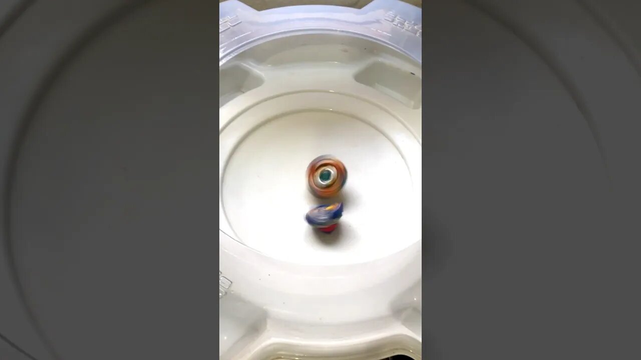 VALKYRIE, te falta ódio (batalha de beyblade) #beyblade #beybladeburst #batalhadebeyblade