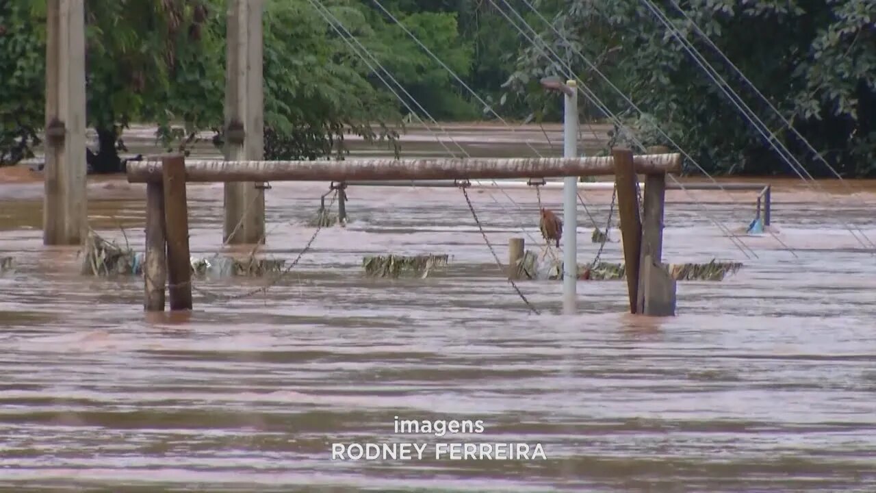 Cheias do Rio Doce: suspenso fornecimento de água tratada em quatro cidades do Vale do Aço