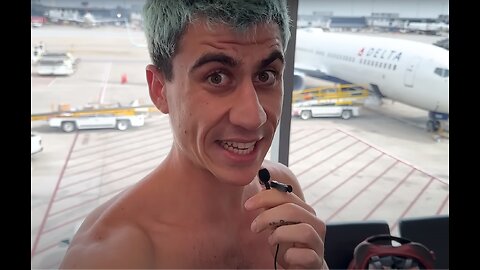 I Spend 10 Days In The Airport For Free