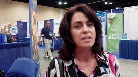 Singer Mary Zitnik of Pondtiz Productions at 2017 Catholic Marketing Network