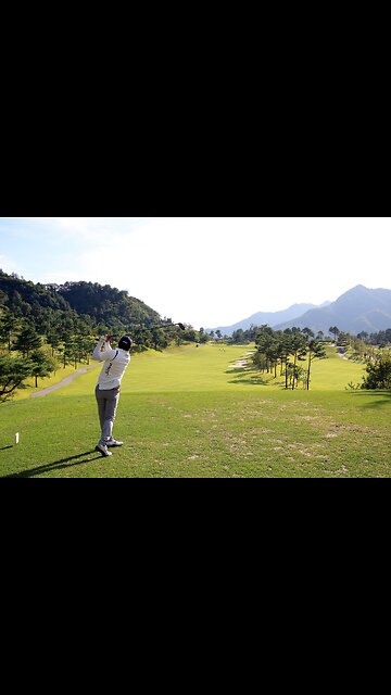 HOW TO GET AN EXTRA YARDS OF DISTANCE OUT OF EVERY SWING? #shorts