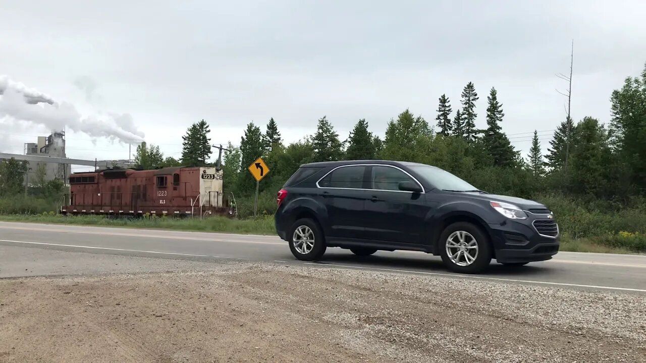 Escanaba & Lake Superior SD9 sorting cars near Verso in Escanaba.