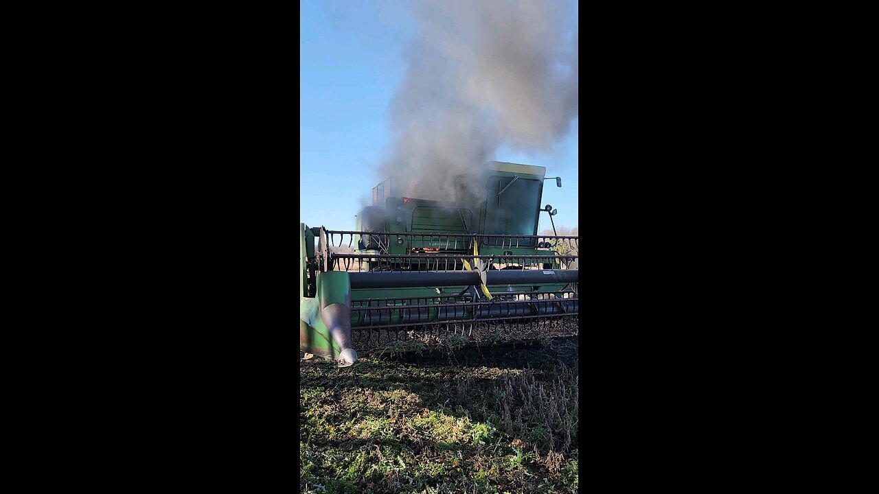 John Deere 7700 Combine 2023 Fire #2