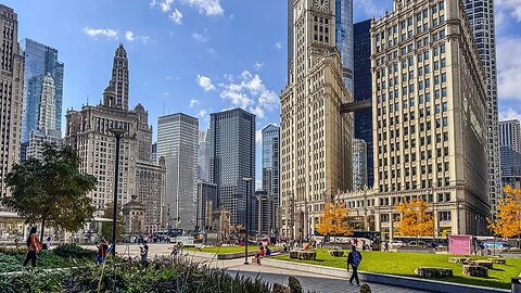 A Walk Down the Magnificent Mile, Chicago | 4K HDR.