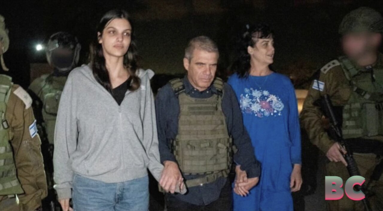 2 American hostages held by Hamas released