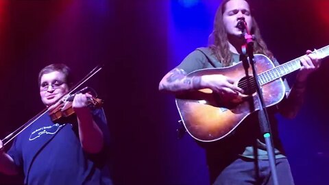 Billy Strings w/Michael Cleveland - Highway Hypnosis (Headliners Music Hall)