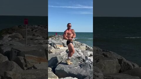 6'2 228lb classic bodybuilding