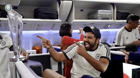 IT'S COMING HOME | World Champions on the way back to India with the glory